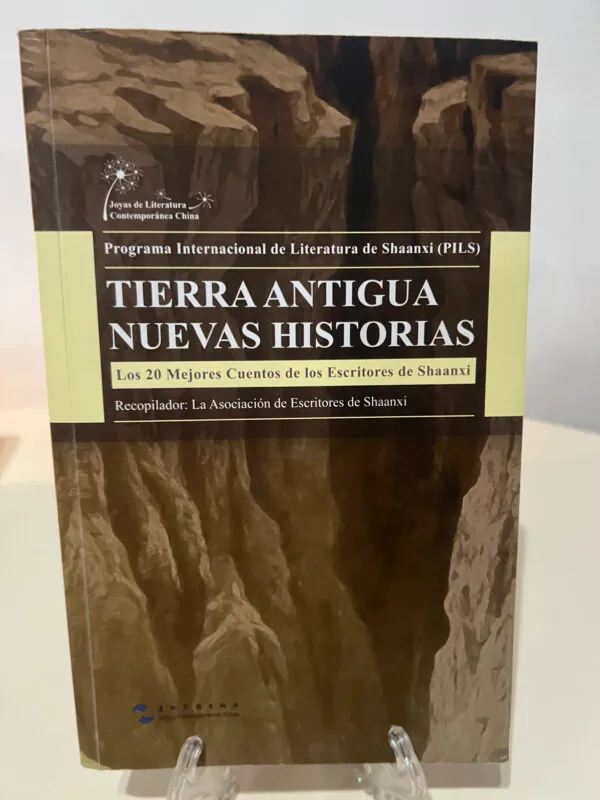 Tierra Antigua Nuevas Historias